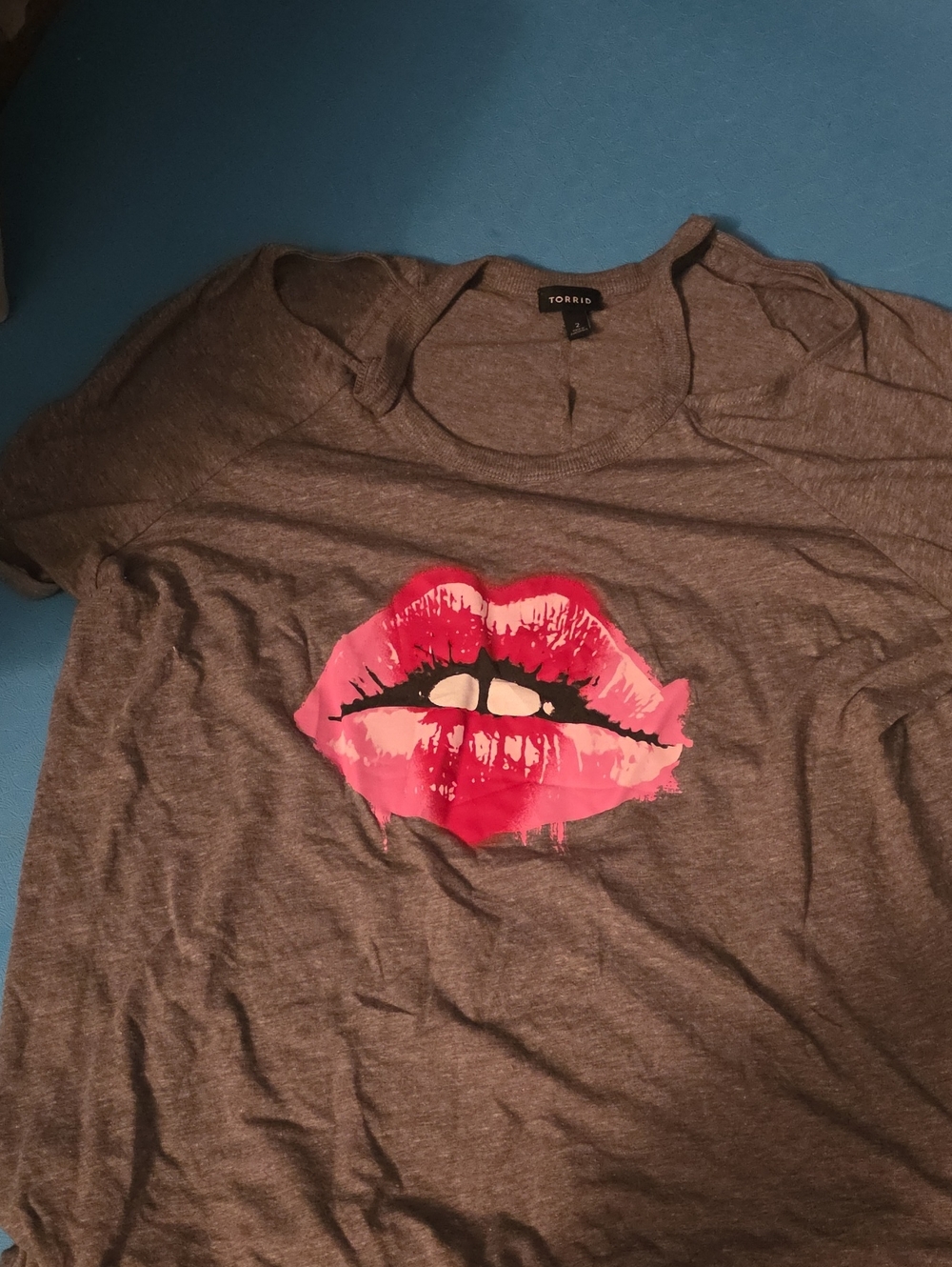 torrid Gray Tee with Pink Lip Print